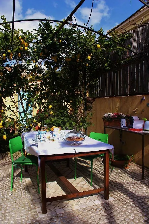 La Forma Dell'Acqua Bed & Breakfast Su Forti 0*,  Italy
